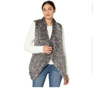 Kiera Love Token charcoal faux fur hi low vest EUC